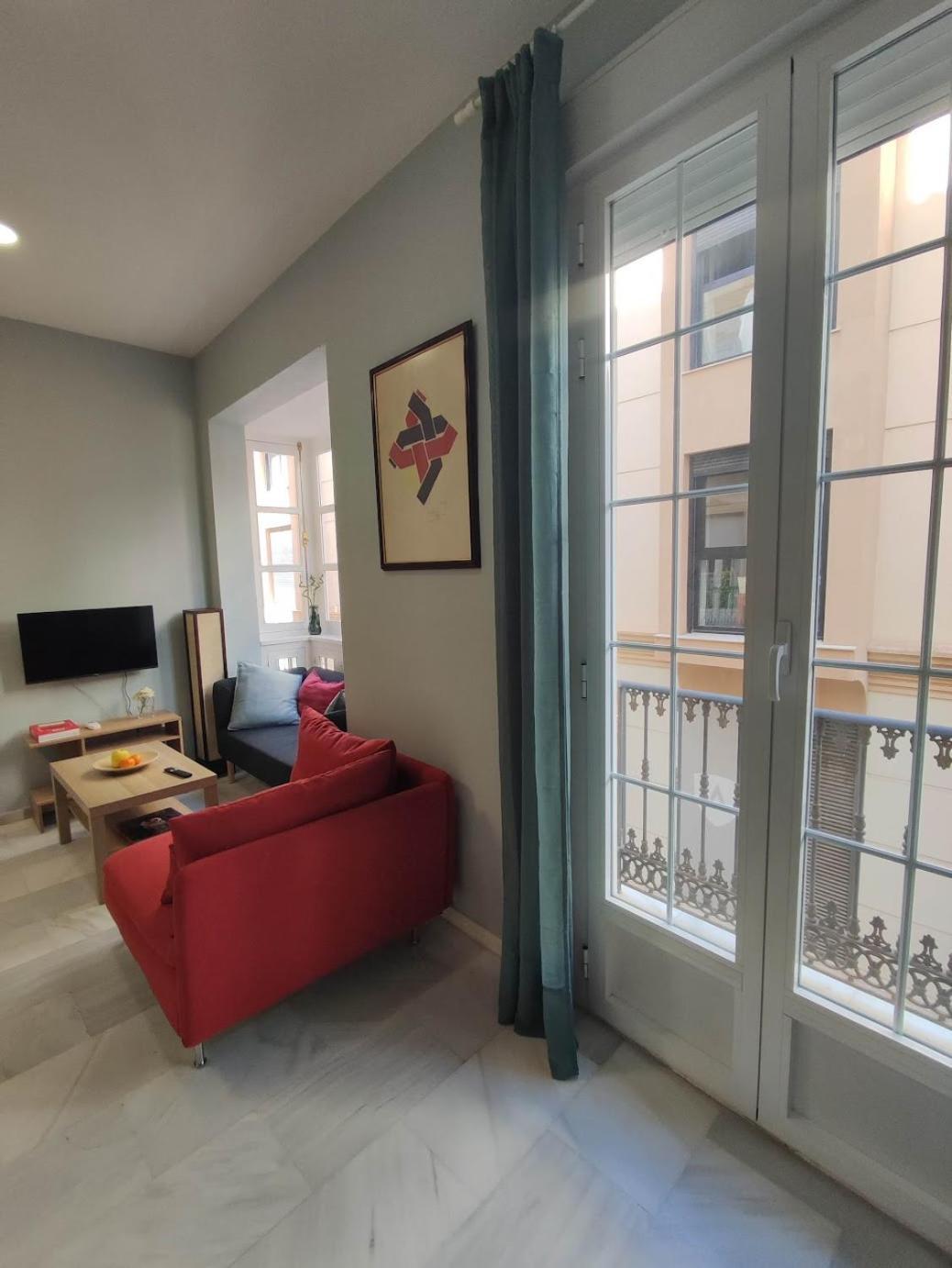 Elegancia Y Confort En El Corazon De Apartament